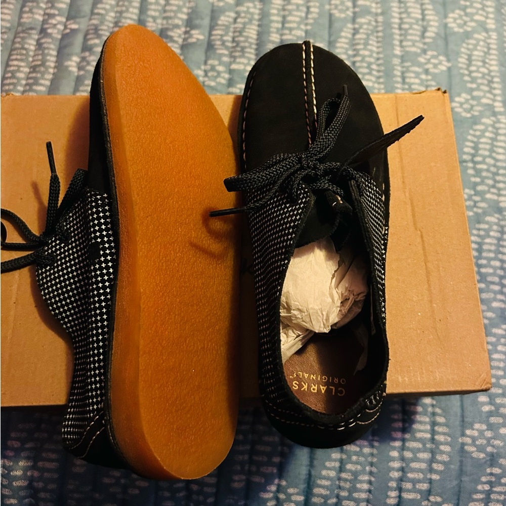 boys, navy blue and light blue loafers
